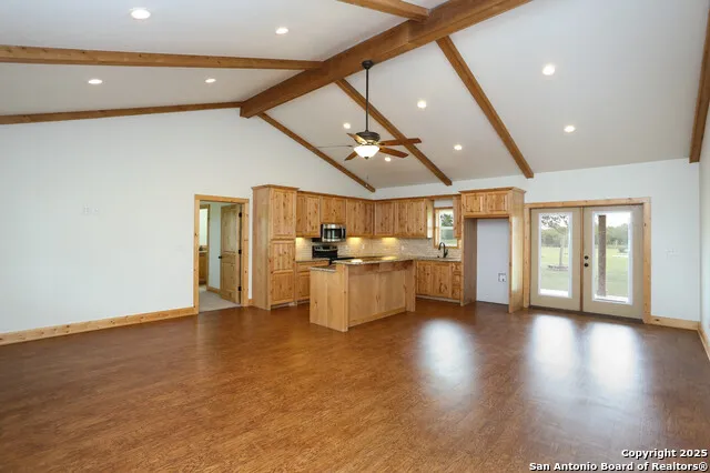 891 Hopkinsville Rd Cuero, TX 77954