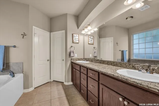 10828 Aurora Dr Waco, TX 76708