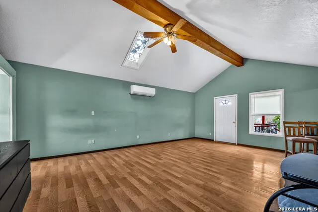 903 E Westmeyer Poth, TX 78147