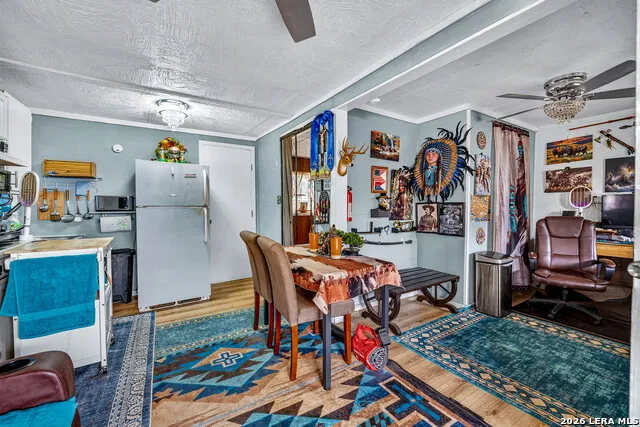 903 E Westmeyer Poth, TX 78147