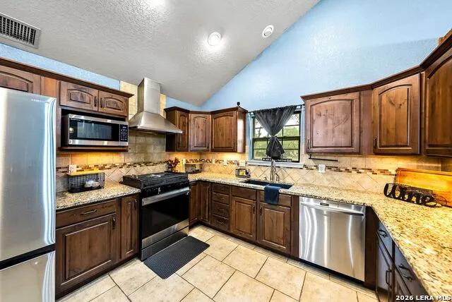 552 Jacobs Ln La Vernia, TX 78121