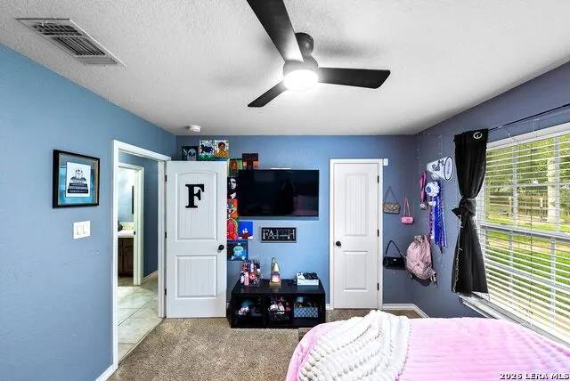 552 Jacobs Ln La Vernia, TX 78121