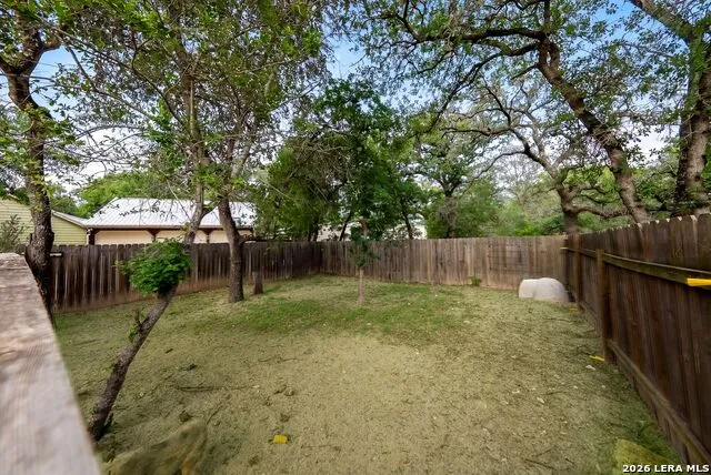552 Jacobs Ln La Vernia, TX 78121