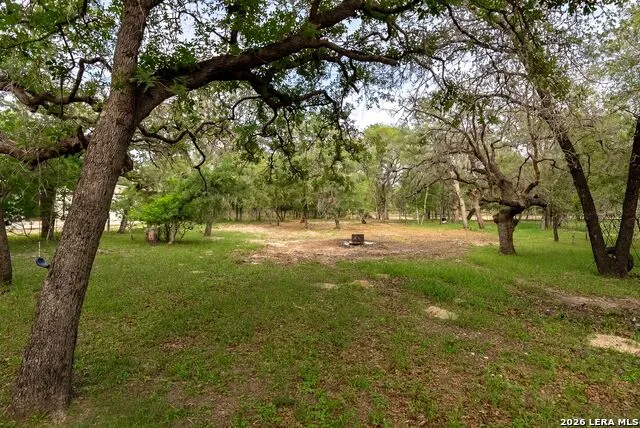 552 Jacobs Ln La Vernia, TX 78121