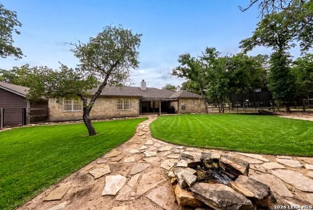 552 Jacobs Ln La Vernia, TX 78121