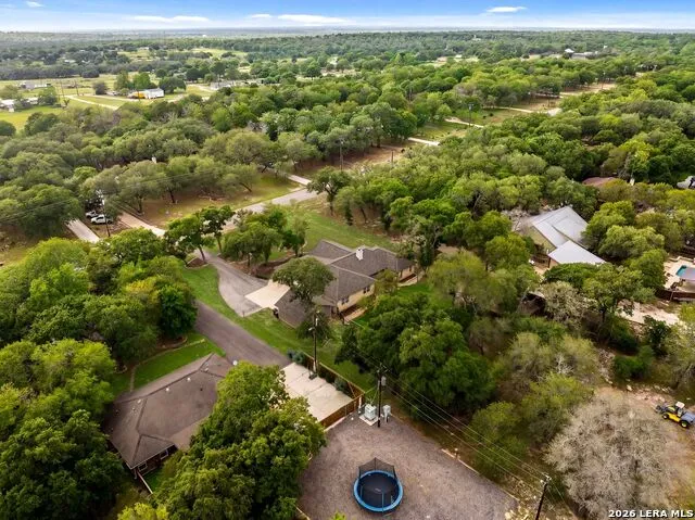 552 Jacobs Ln La Vernia, TX 78121