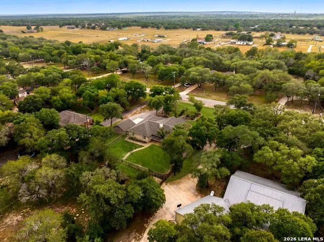 552 Jacobs Ln La Vernia, TX 78121