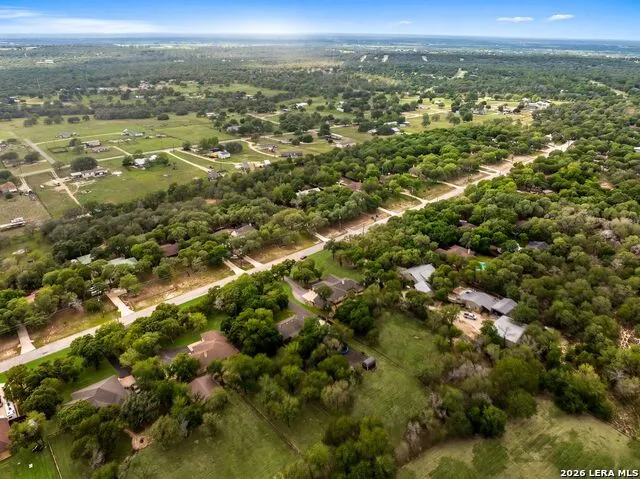 552 Jacobs Ln La Vernia, TX 78121