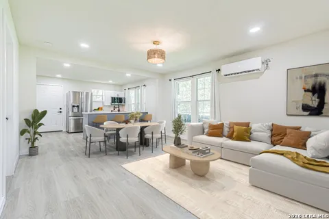 326 Victor St