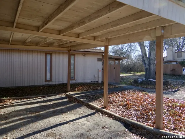 1051 Country Club #D 16 Seguin, TX 78155
