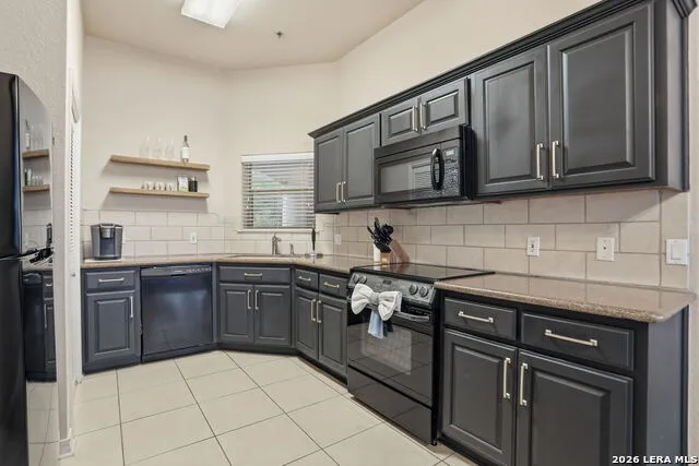 20 E Tapatio Dr #302 Boerne, TX 78006