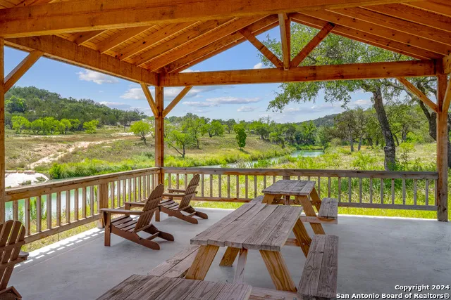 100 Spring Crossing Junction, TX 76849