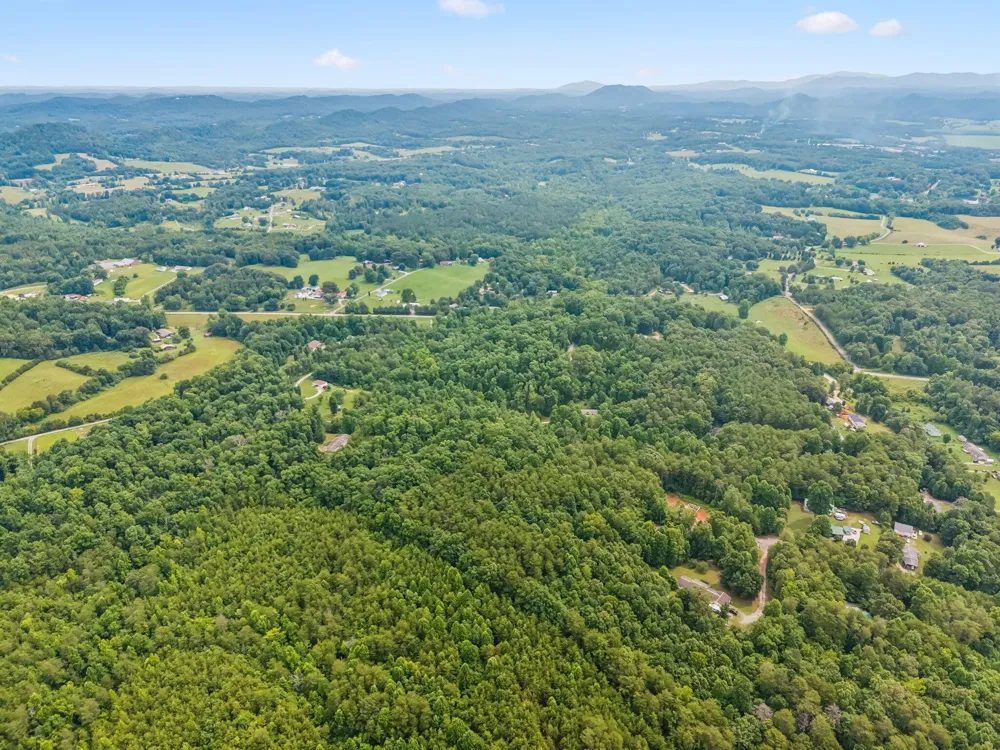 650 Gamble Gap Road Tellico Plains, TN 37385