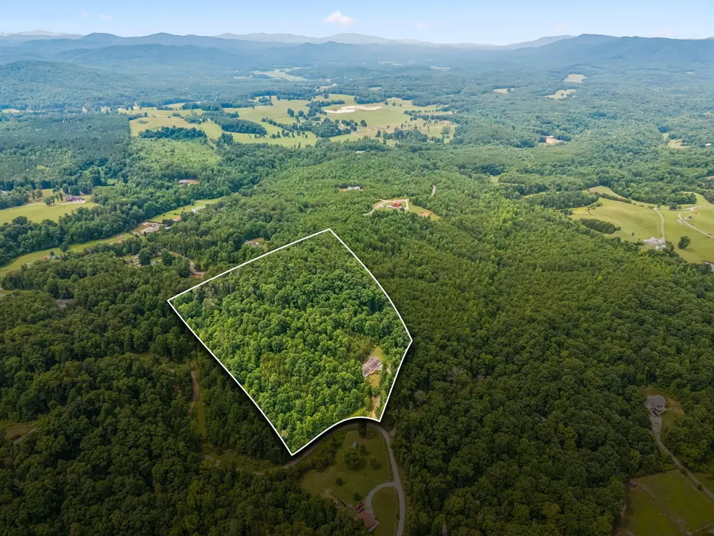 650 Gamble Gap Road Tellico Plains, TN 37385