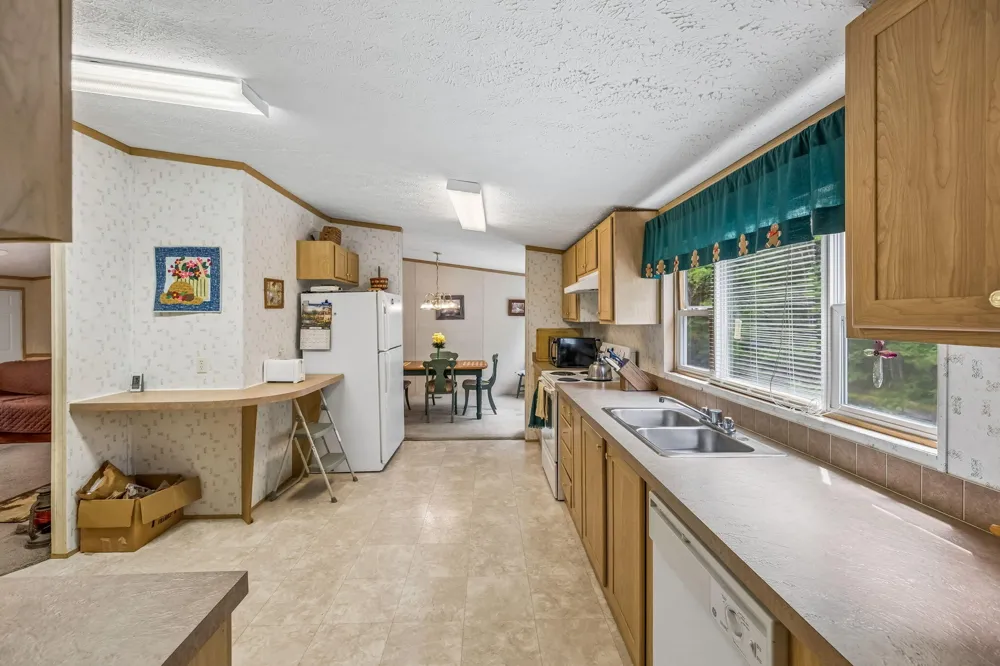 650 Gamble Gap Road Tellico Plains, TN 37385