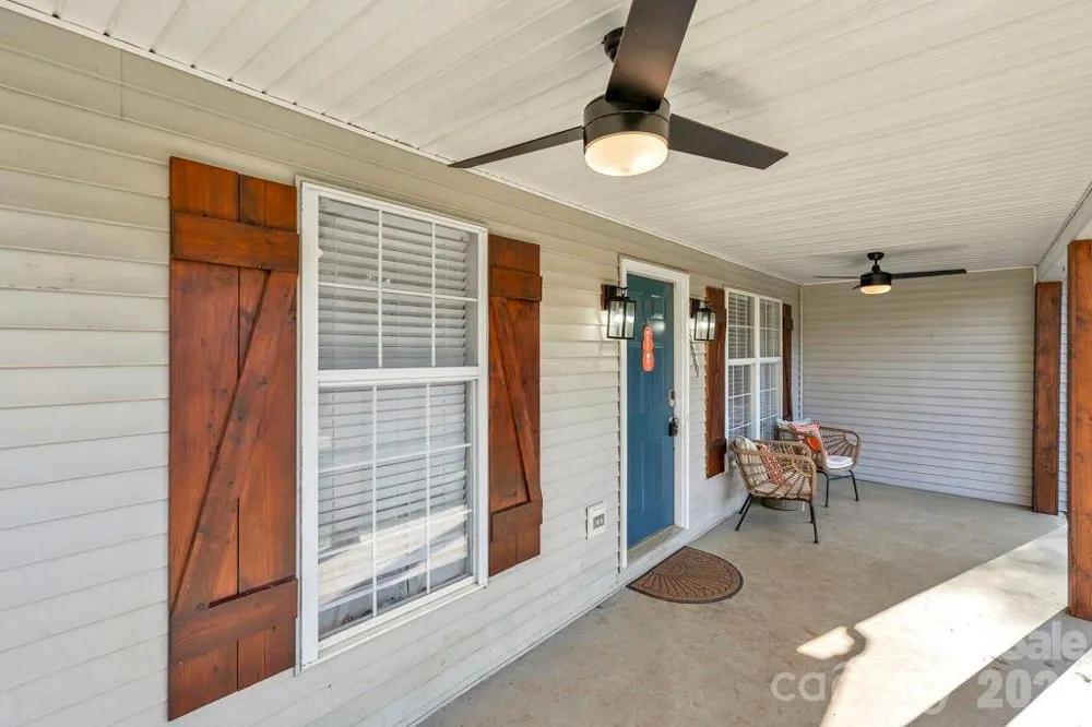 3889 Colt Court Lenoir, NC 28645