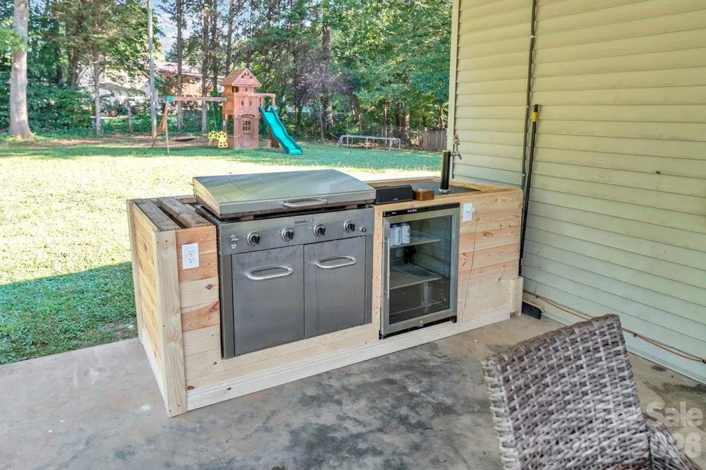 3889 Colt Court Lenoir, NC 28645