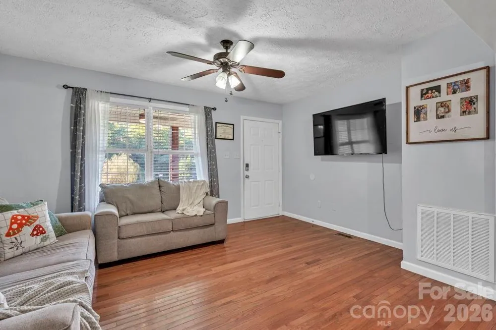 3889 Colt Court Lenoir, NC 28645