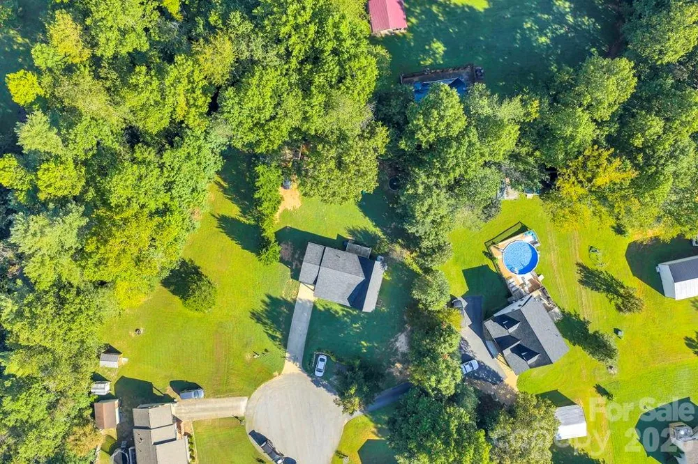 3889 Colt Court Lenoir, NC 28645