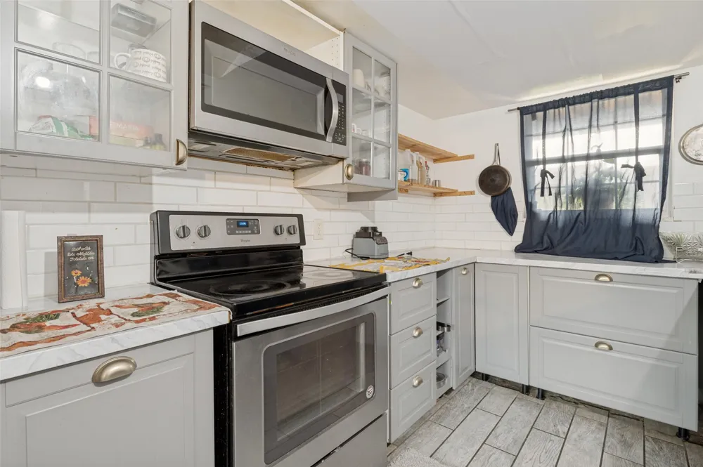 1402 S Carrier Parkway #202 Grand Prairie, TX 75051