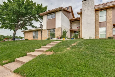 1402 S Carrier Parkway #202