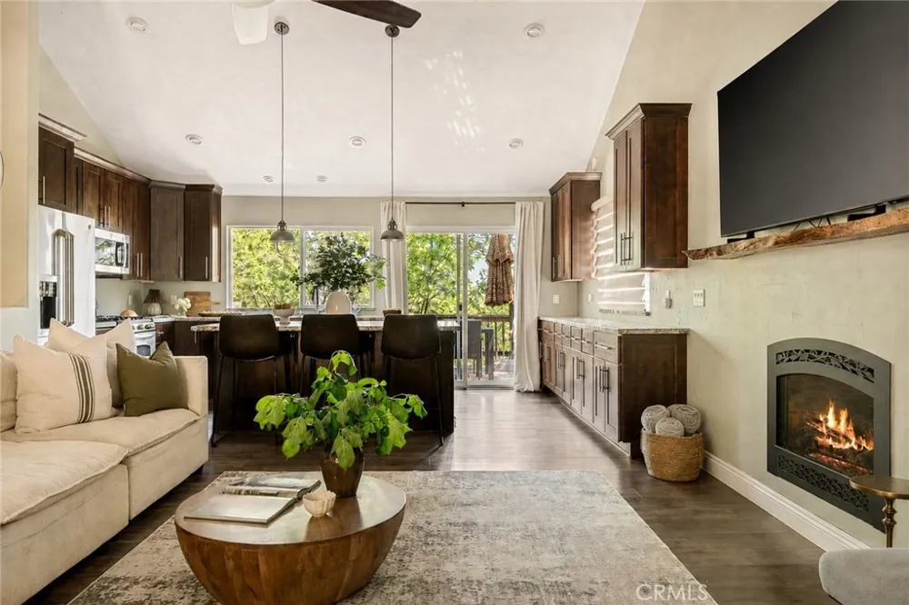 1360 Montreal Lake Arrowhead, CA 92352