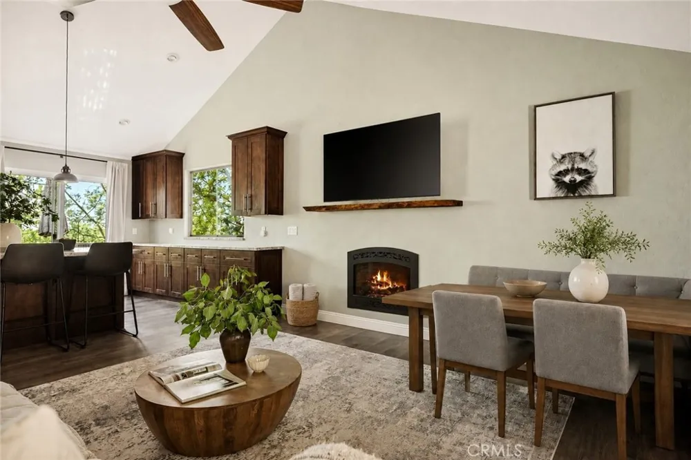 1360 Montreal Lake Arrowhead, CA 92352