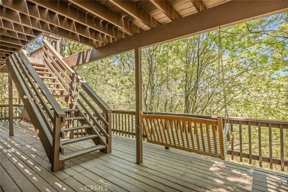 1360 Montreal Lake Arrowhead, CA 92352