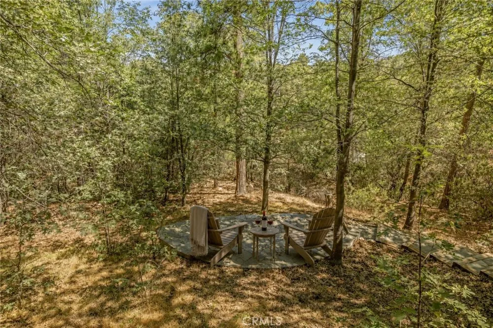 1360 Montreal Lake Arrowhead, CA 92352