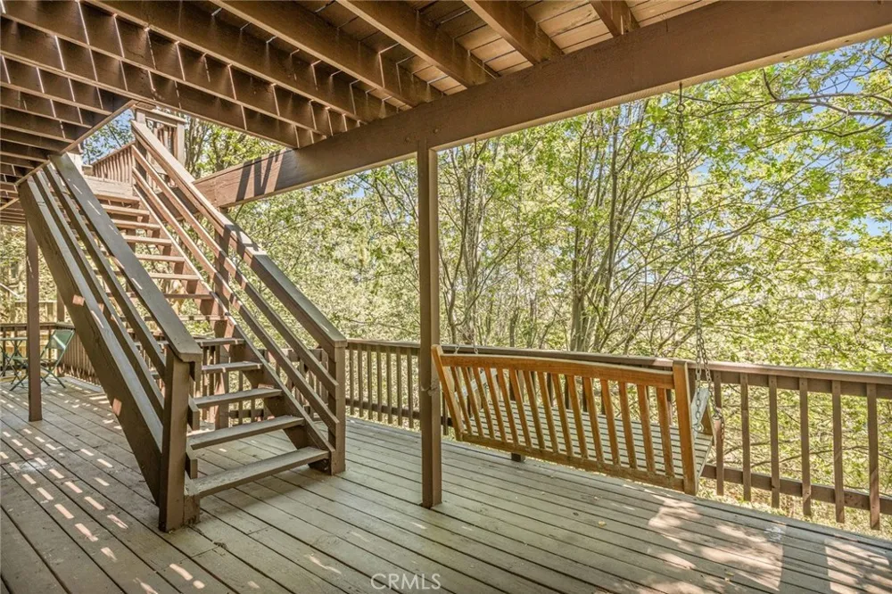 1360 Montreal Lake Arrowhead, CA 92352