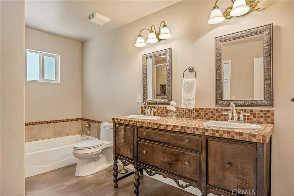1360 Montreal Lake Arrowhead, CA 92352