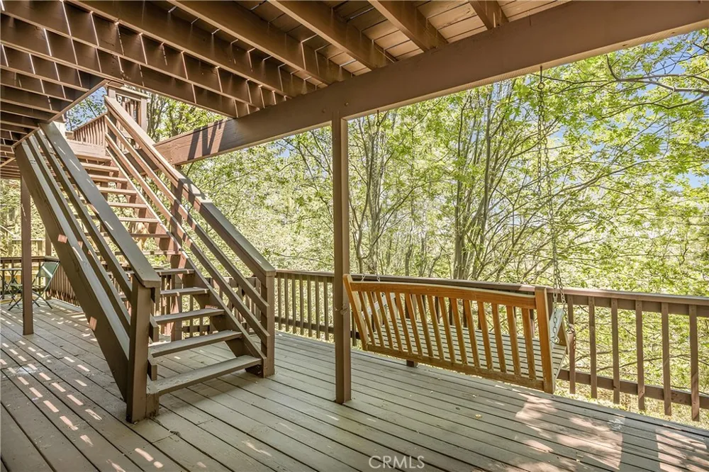 1360 Montreal Lake Arrowhead, CA 92352