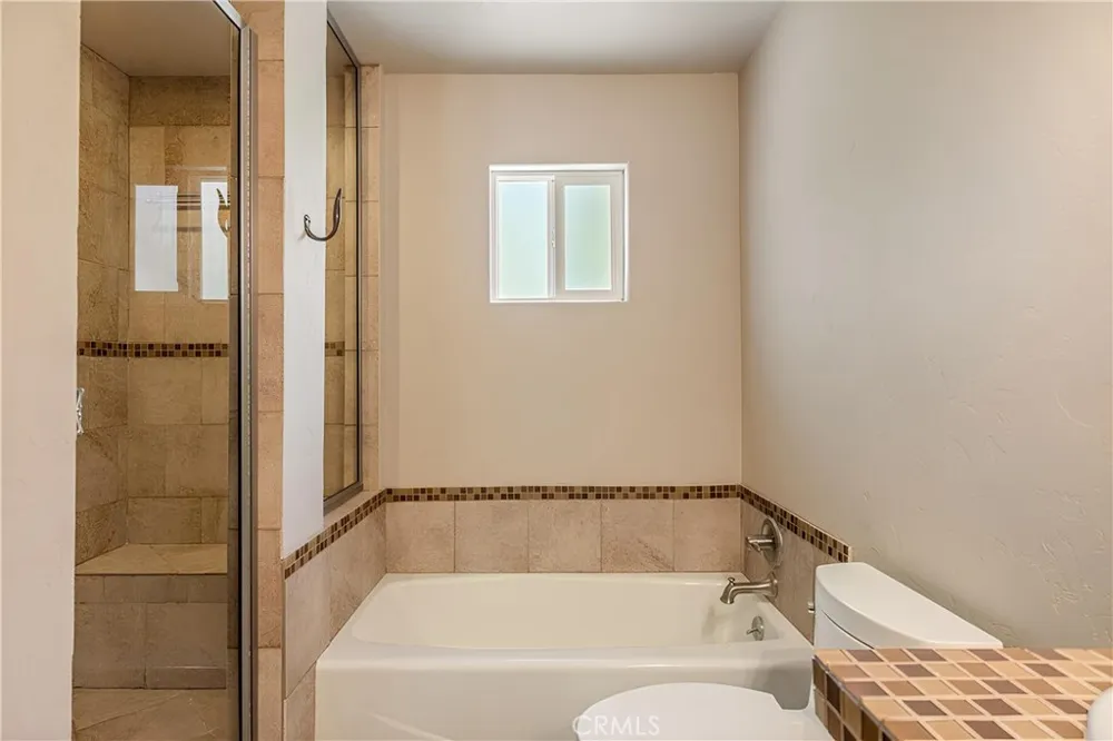1360 Montreal Lake Arrowhead, CA 92352