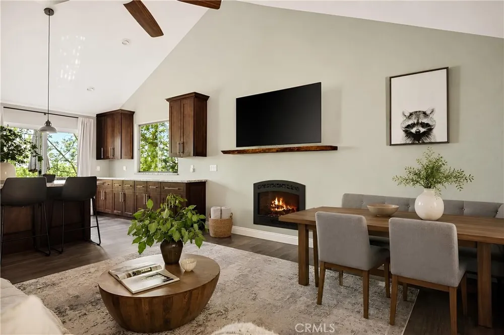 1360 Montreal Lake Arrowhead, CA 92352