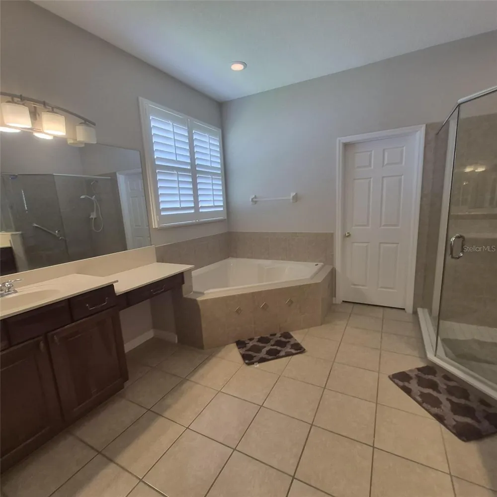 8552 KESWICK POINTE DRIVE Orlando, FL 32829