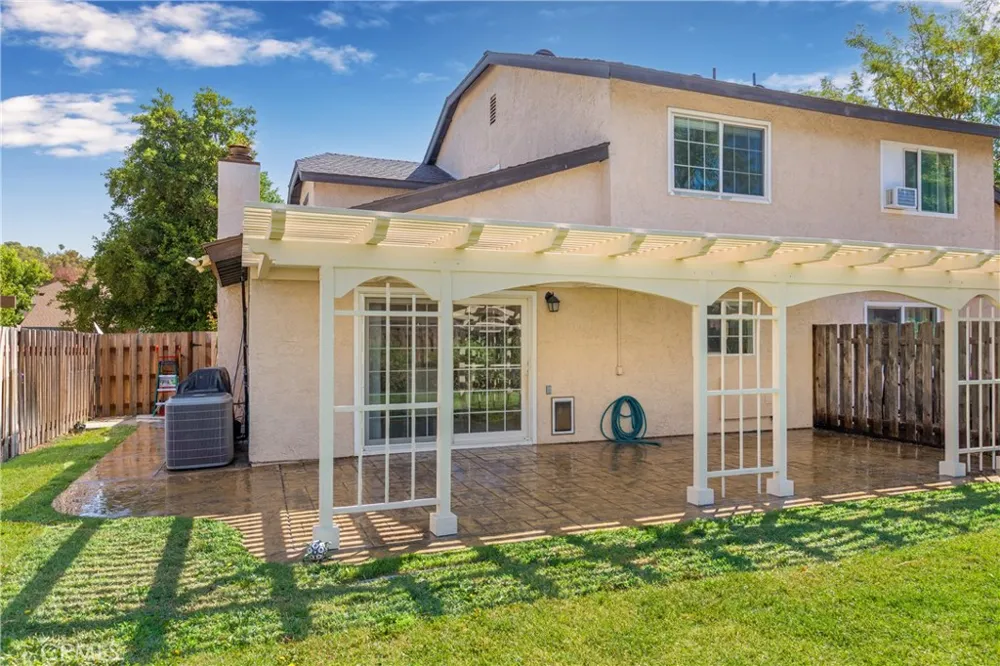 28339 Simsalido ave Canyon Country, CA 91387