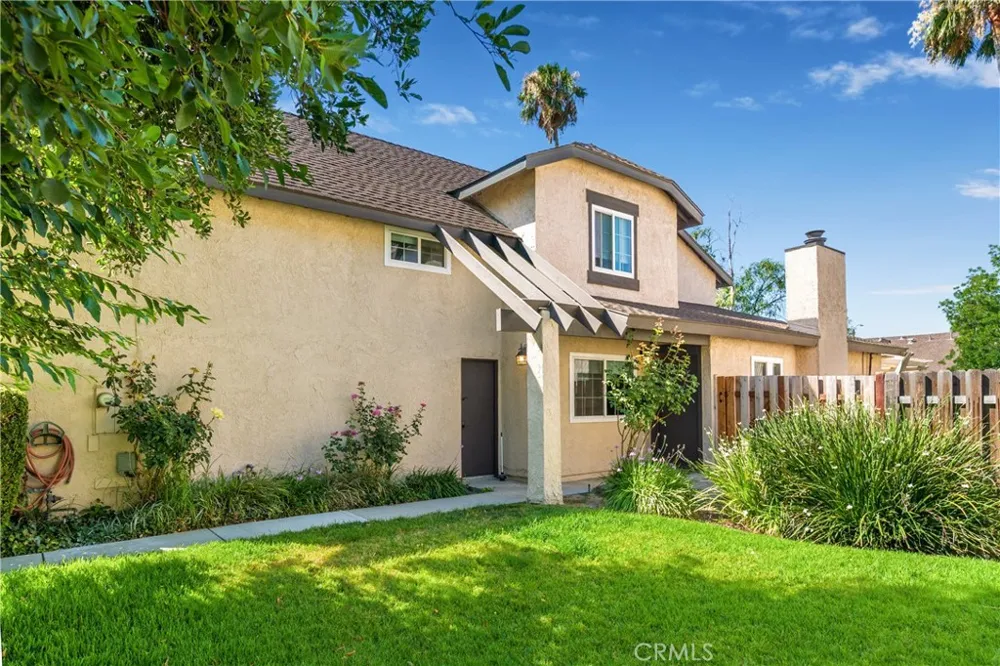 28339 Simsalido ave Canyon Country, CA 91387