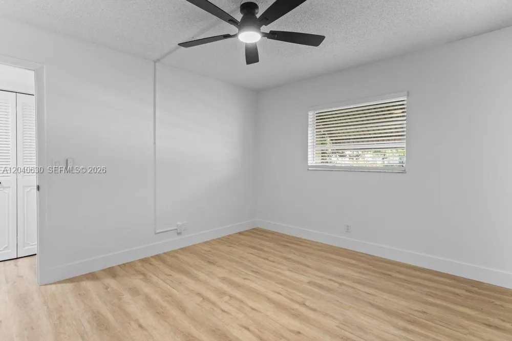 414 SE 10th St #108 Dania Beach, FL 33004