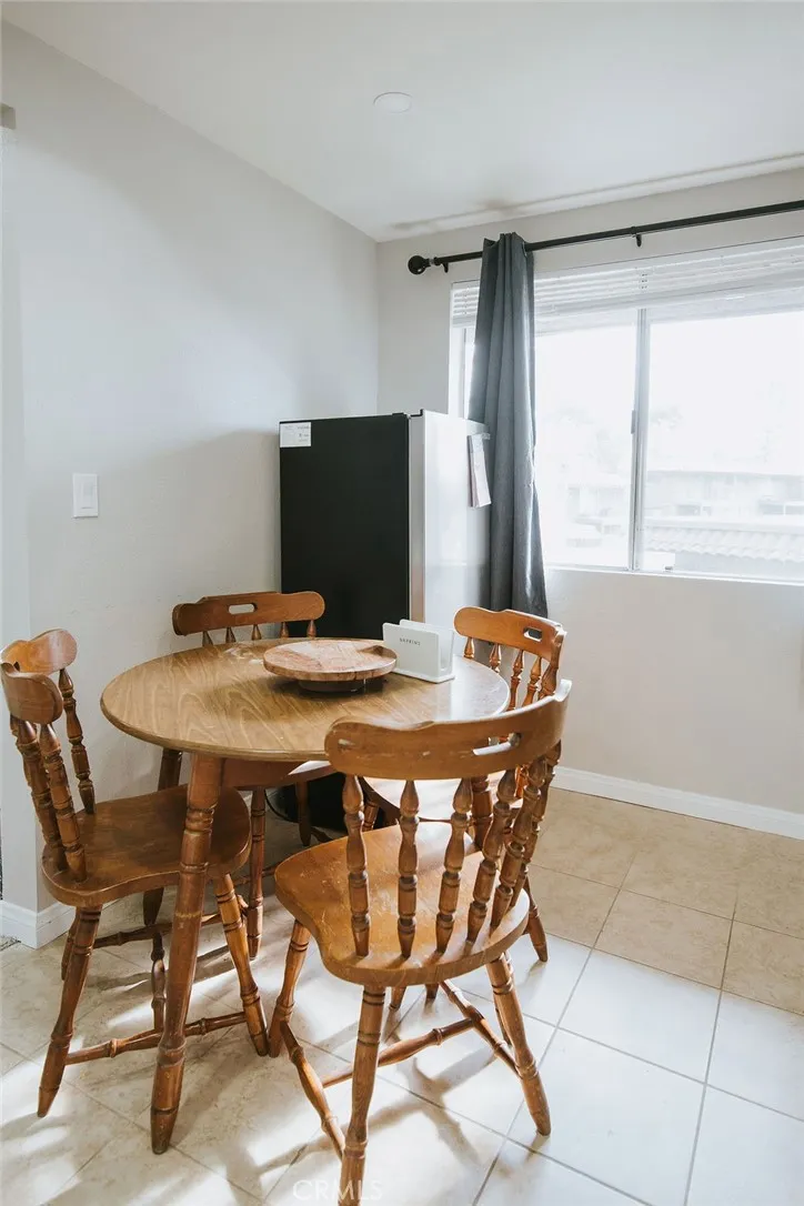 1554 Border #G Corona, CA 92882
