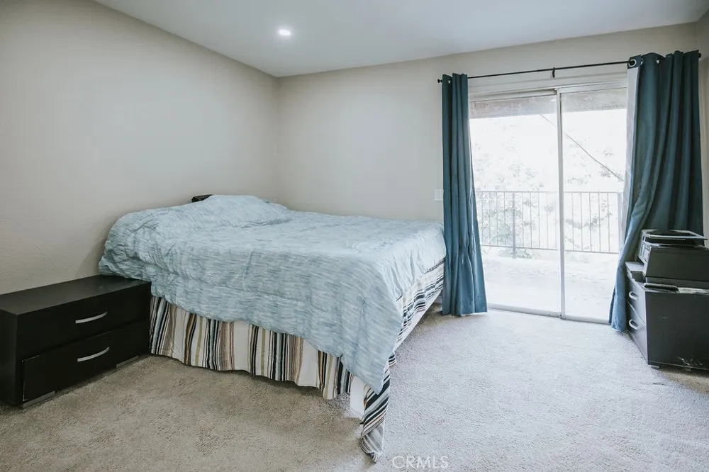 1554 Border #G Corona, CA 92882