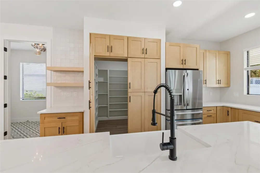 6403 S RICHARD AVENUE Tampa, FL 33616