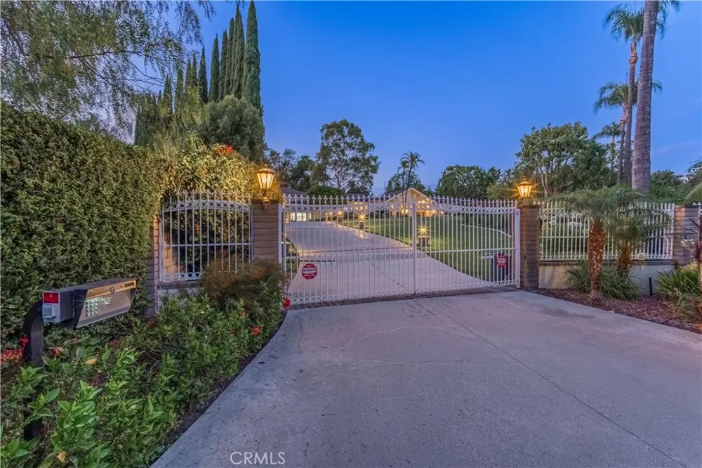 19749 Cameron Covina, CA 91724