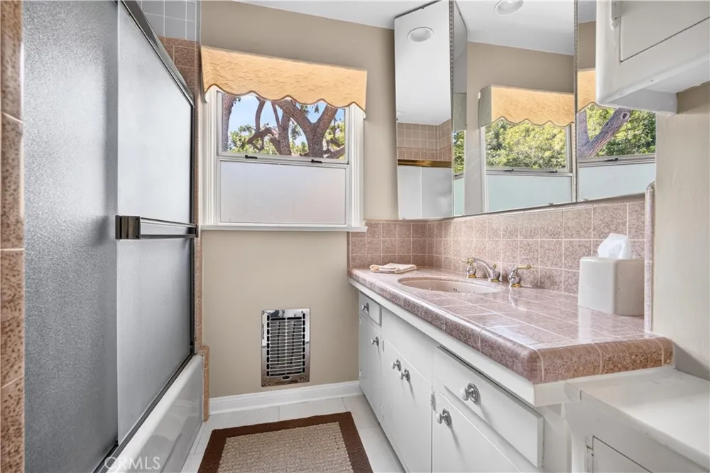 19749 Cameron Covina, CA 91724