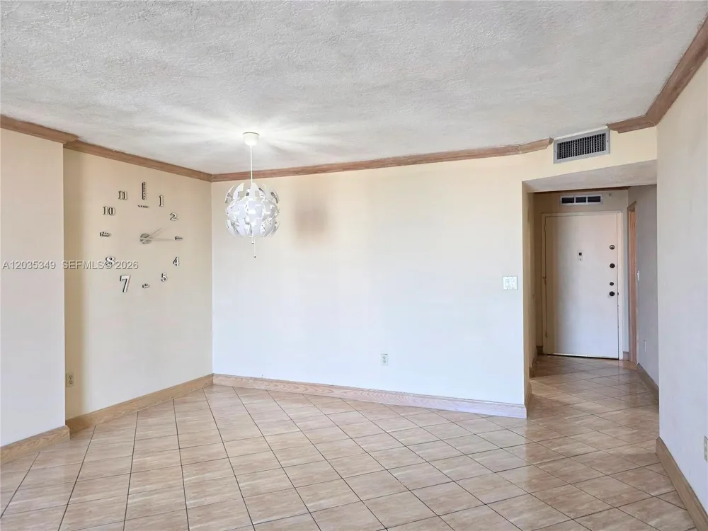2780 NE 183rd St #1111 Aventura, FL 33160