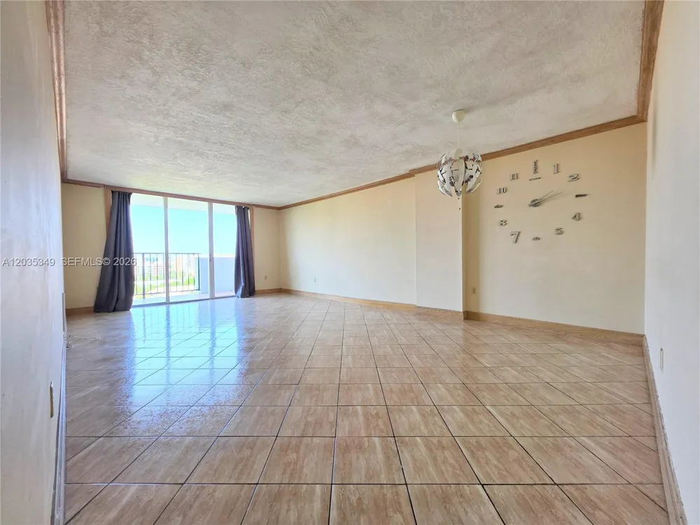 2780 NE 183rd St #1111 Aventura, FL 33160