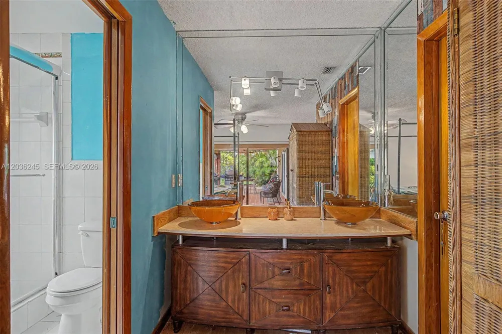 15741 SW 147th Ct Miami, FL 33187