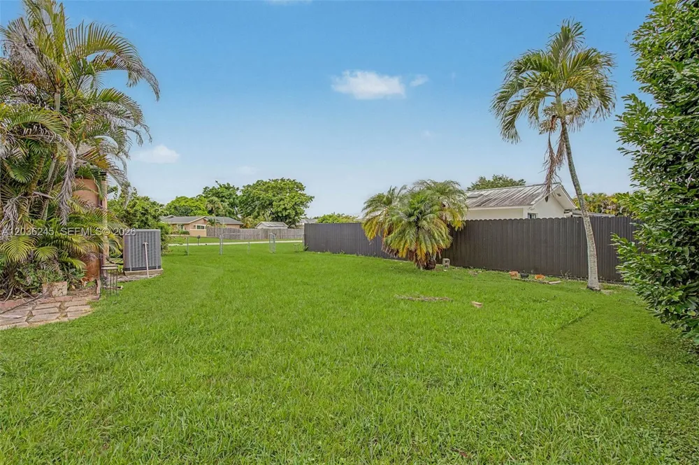 15741 SW 147th Ct Miami, FL 33187