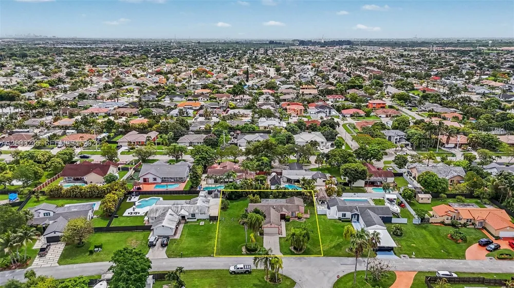 15741 SW 147th Ct Miami, FL 33187