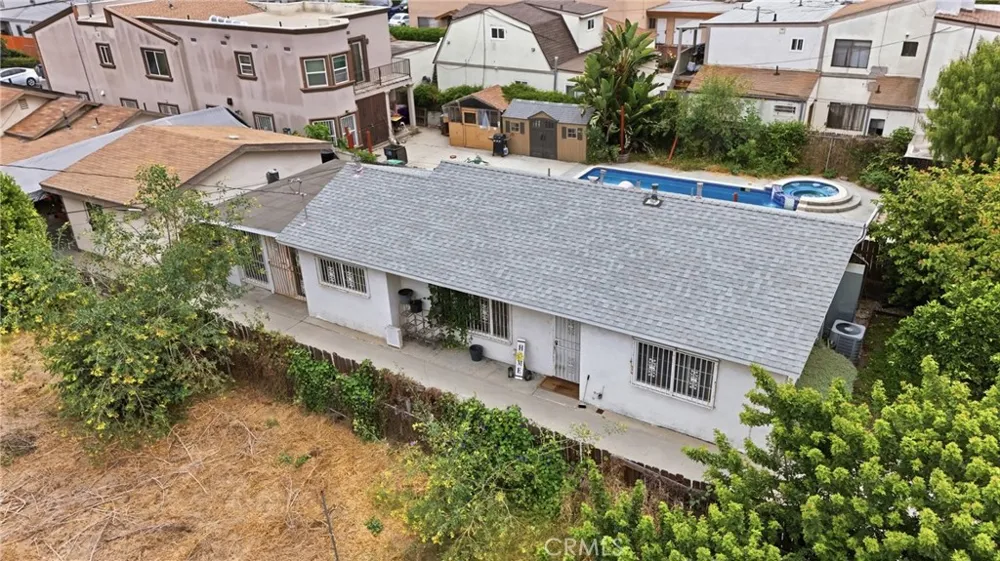 156 E 49th Long Beach, CA 90805
