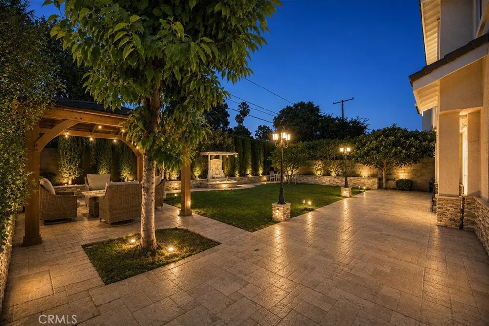 43 W Naomi Avenue Arcadia, CA 91007